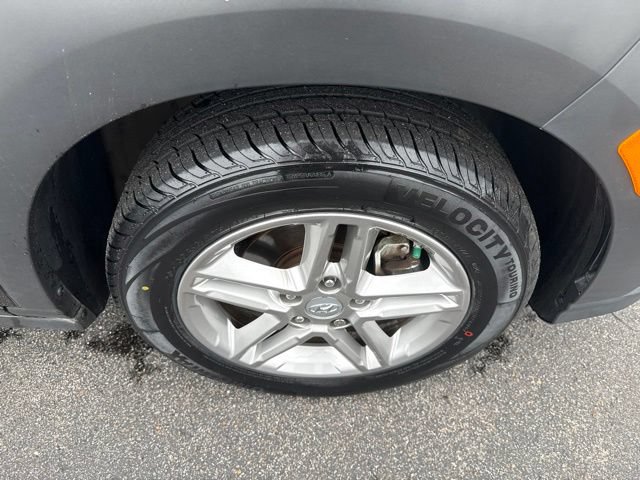 Used 2022 Hyundai Kona SE w/ Cargo Package FWD image 13