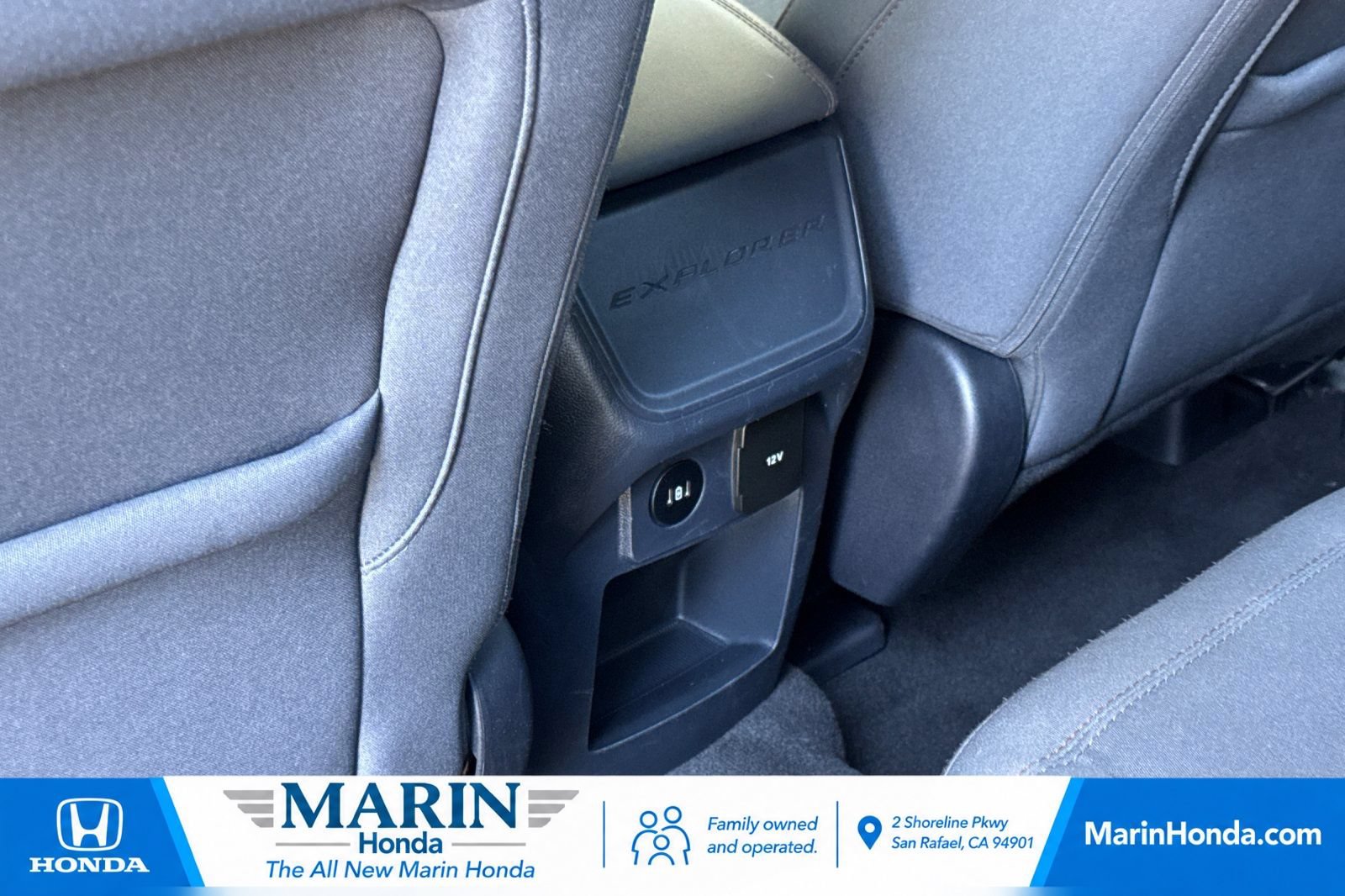 Used 2025 Ford Explorer Active AWD/4WD image 15