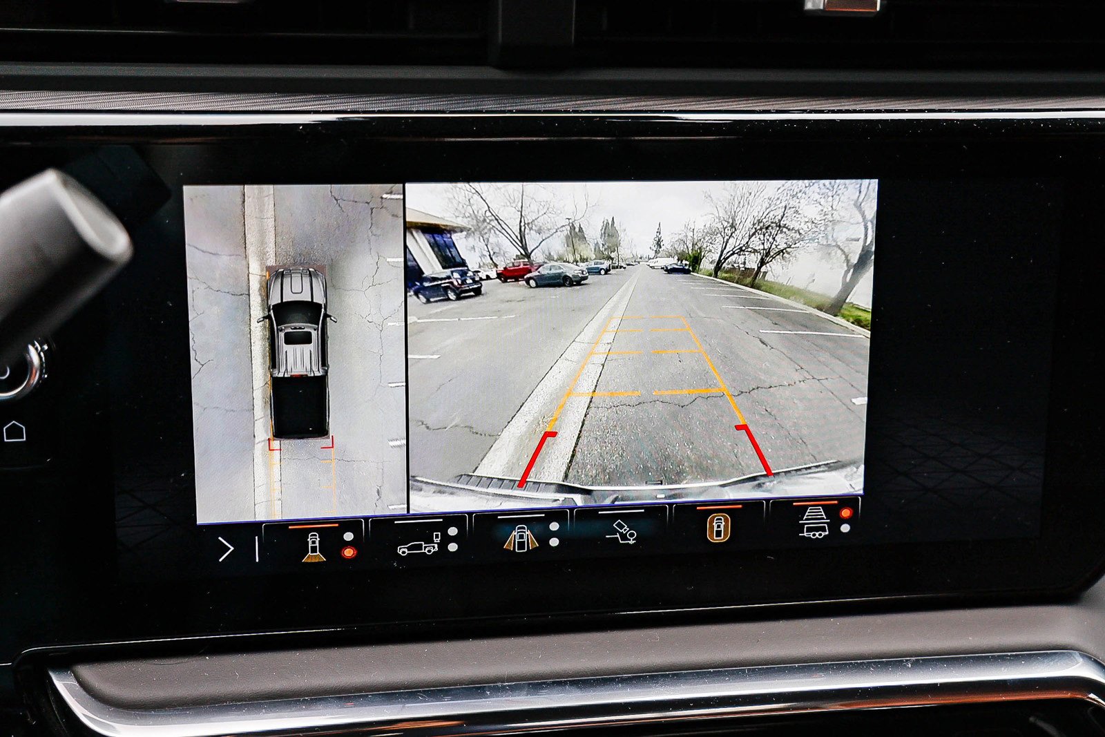 Used 2024 GMC Sierra 2500 Denali Ultimate w/ Max Trailering Package image 25