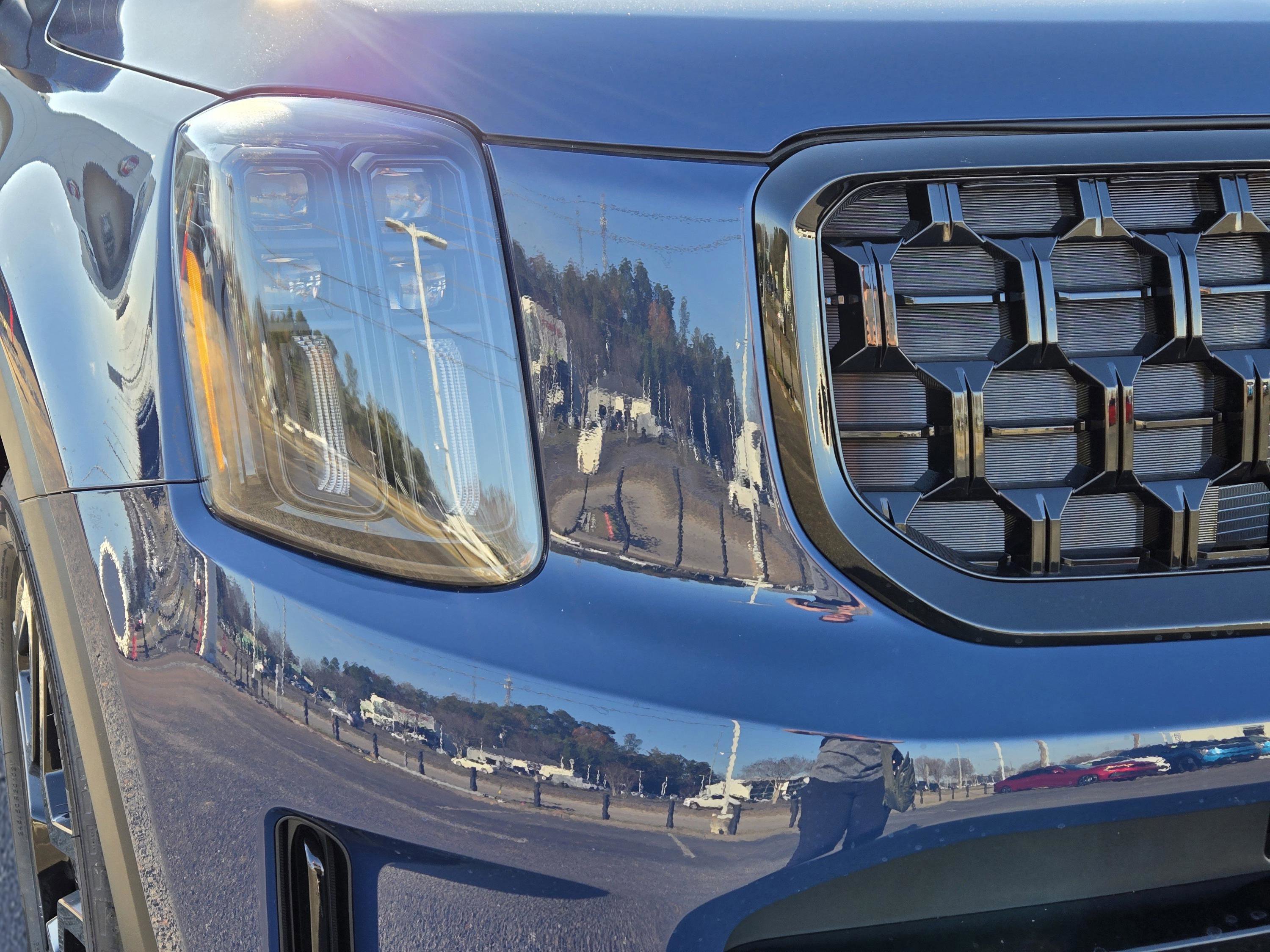 New 2025 Kia Telluride EX X-Line image 3