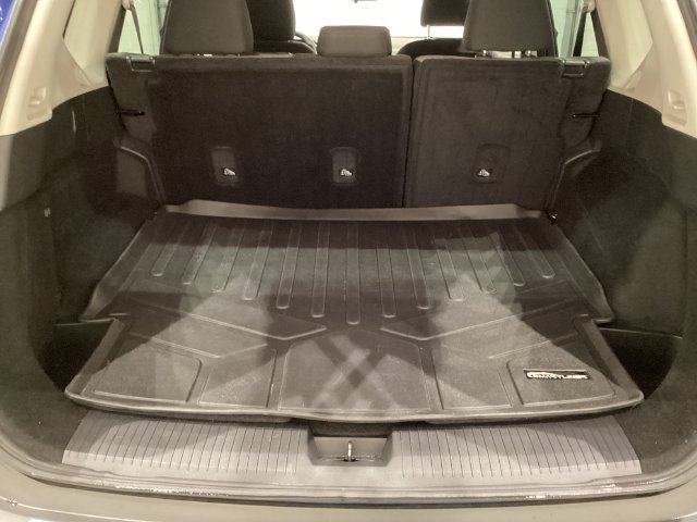 Used 2023 Nissan Rogue SV FWD image 16