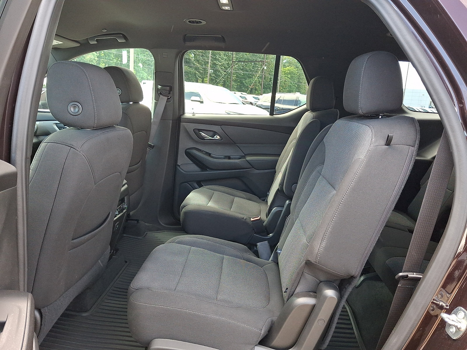 Used 2023 Chevrolet Traverse LT AWD/4WD image 11