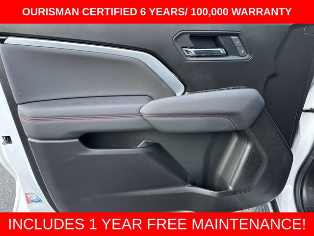 Used 2025 Chevrolet Colorado Z71 w/ Technology Package AWD/4WD image 19