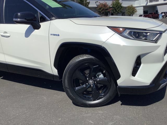 Used 2019 Toyota RAV4 XSE w/ XSE Weather Package AWD/4WD image 3