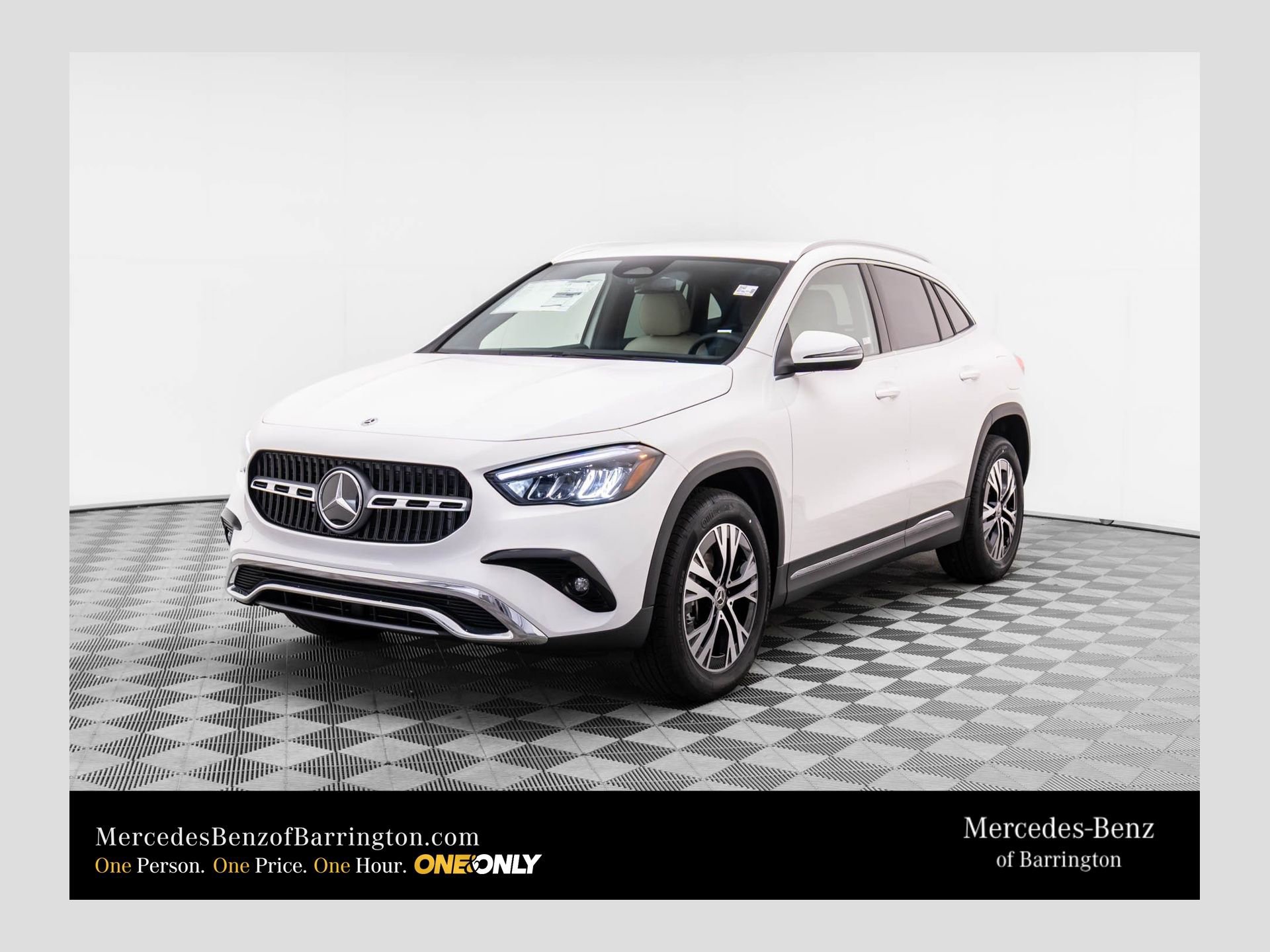 New 2025 Mercedes-Benz GLA 250 4MATIC image 1