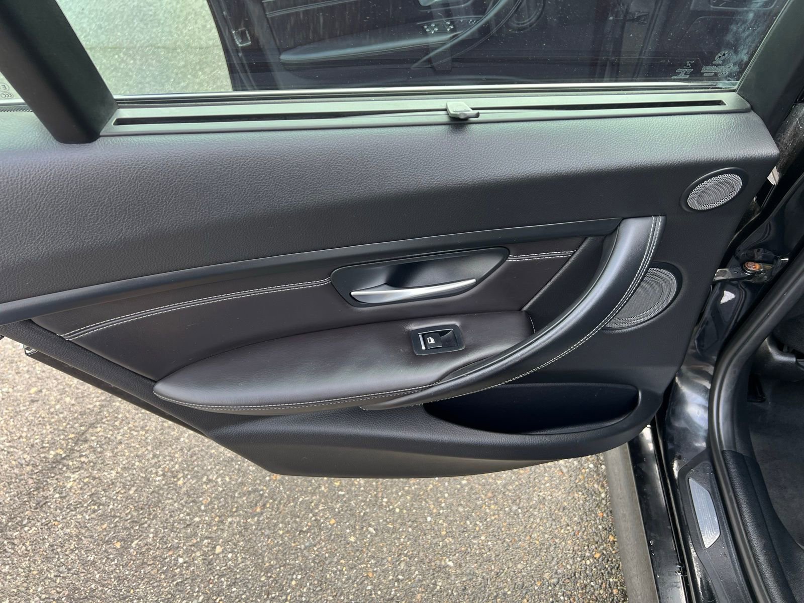 Used 2017 BMW M3 RWD image 29