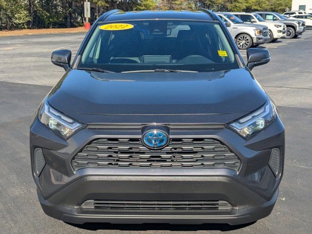 Used 2022 Toyota RAV4 XLE image 2