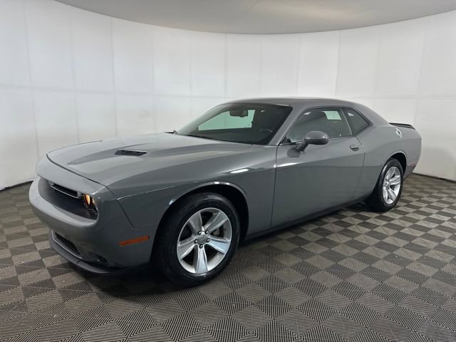 Used 2023 Dodge Challenger SXT image 7