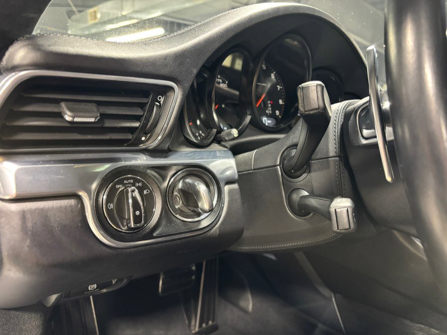 Used 2016 Porsche 911 Carrera S image 26
