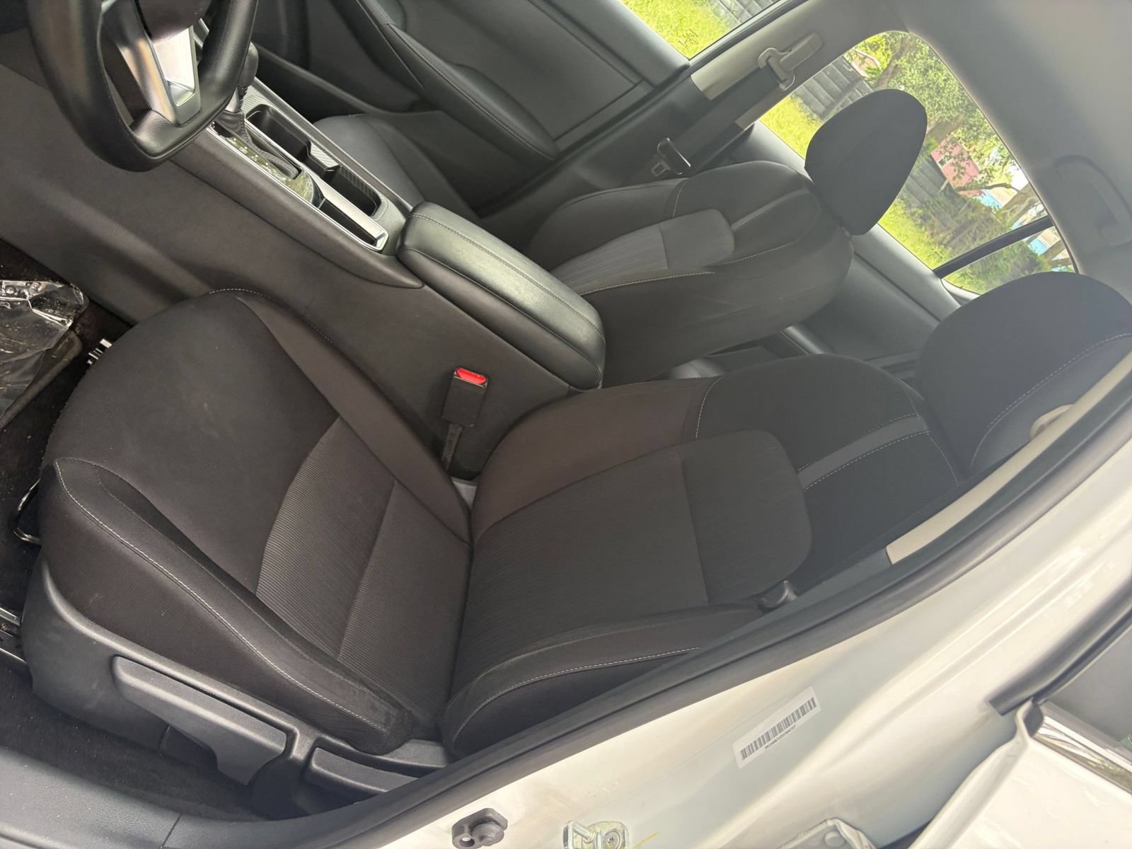 Used 2025 Nissan Sentra SV FWD image 34