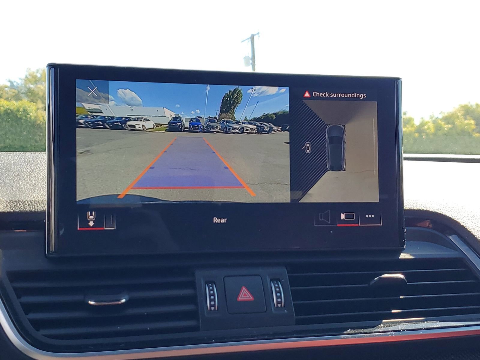 Used 2025 Audi SQ5 Premium Plus w/ Premium Plus Package image 28