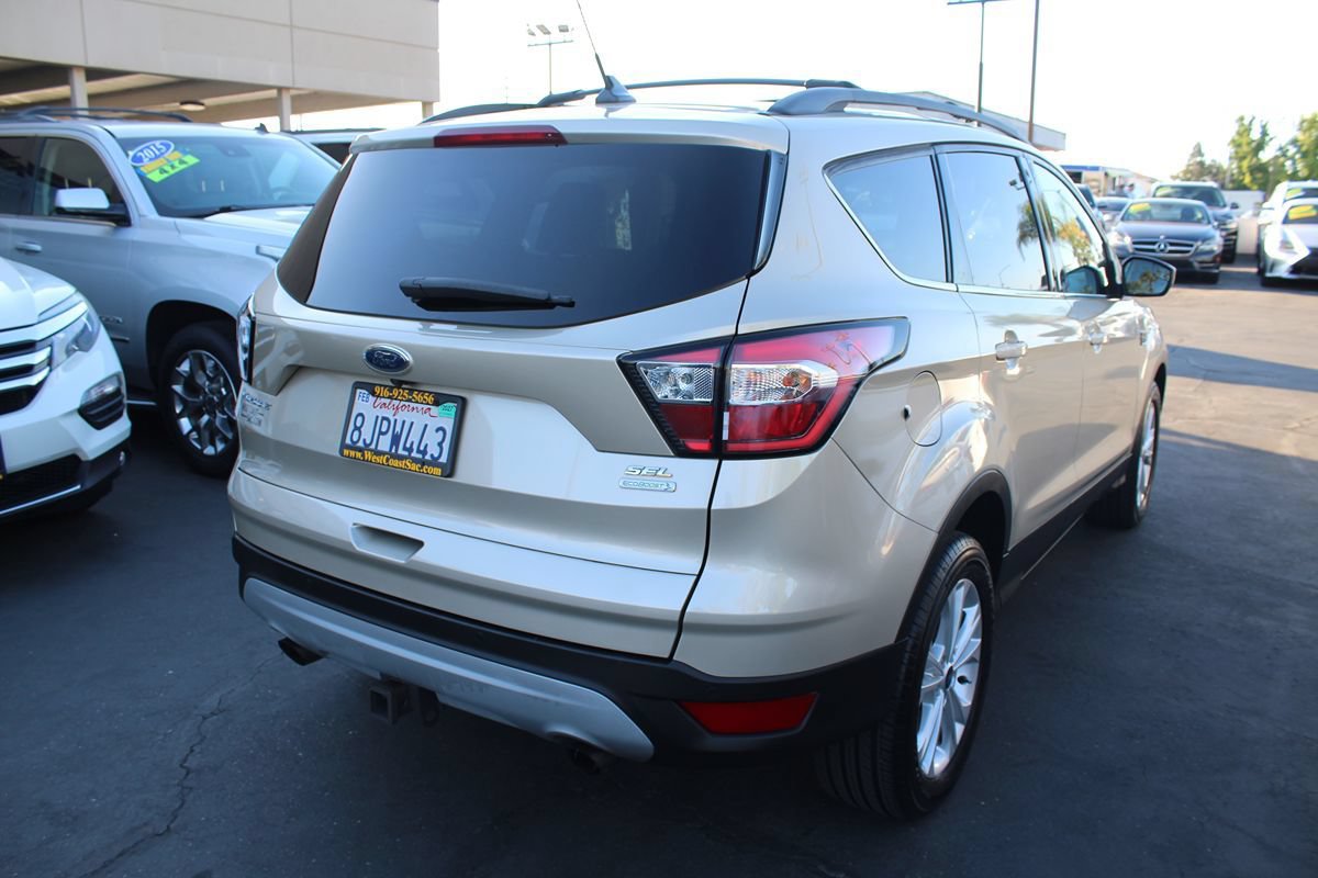 Used 2018 Ford Escape SEL FWD image 7