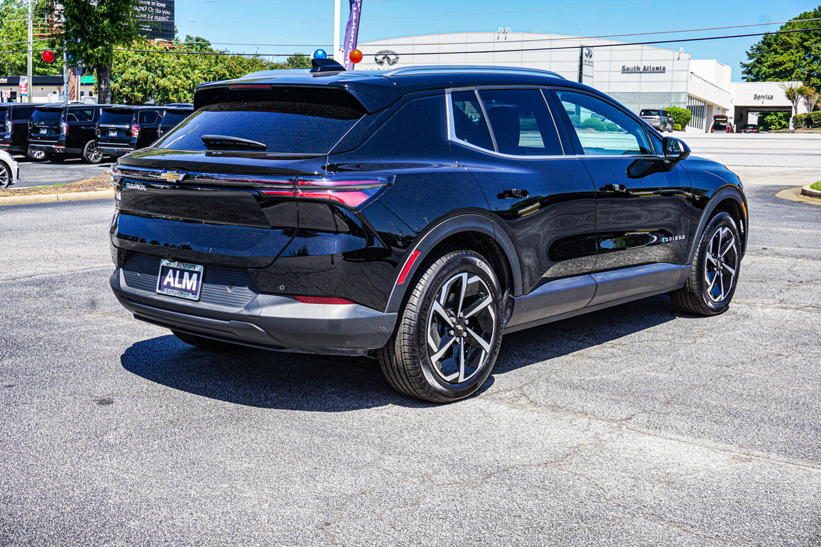 New 2026 Chevrolet Equinox EV LT FWD image 5
