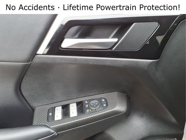 Used 2024 Mitsubishi Outlander SE image 11