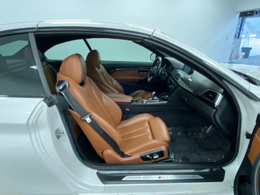 Used 2016 BMW M4 Convertible RWD image 90