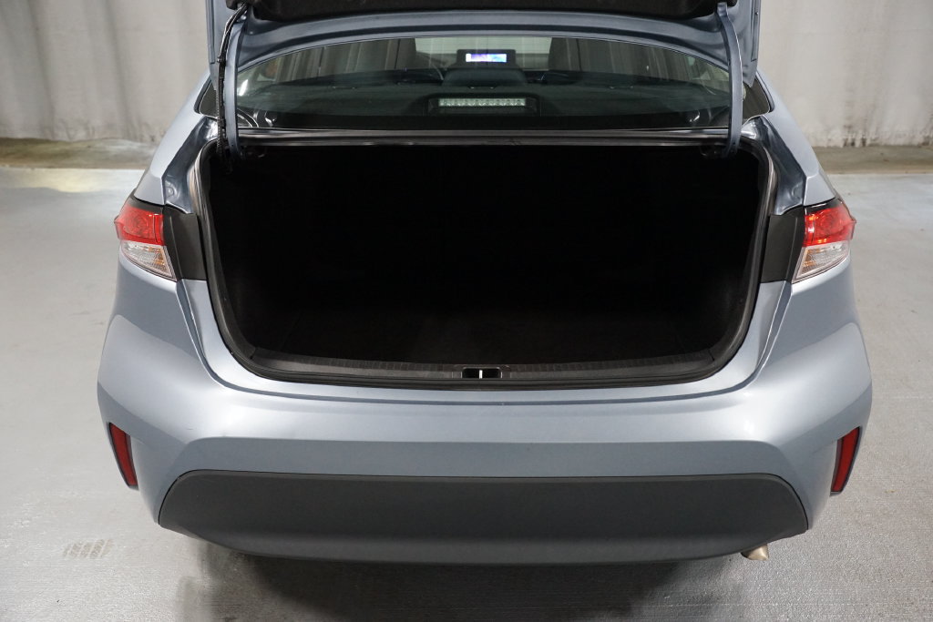 Certified 2024 Toyota Corolla LE FWD image 31