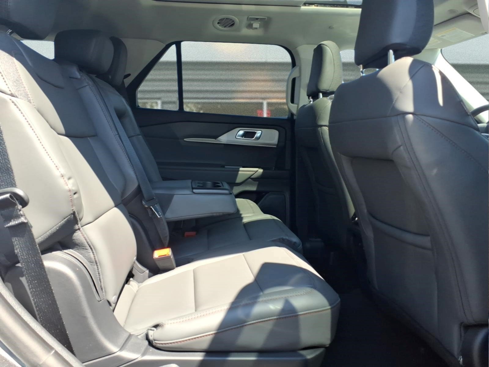 New 2026 Ford Explorer Active w/ Active Comfort Package AWD/4WD image 6