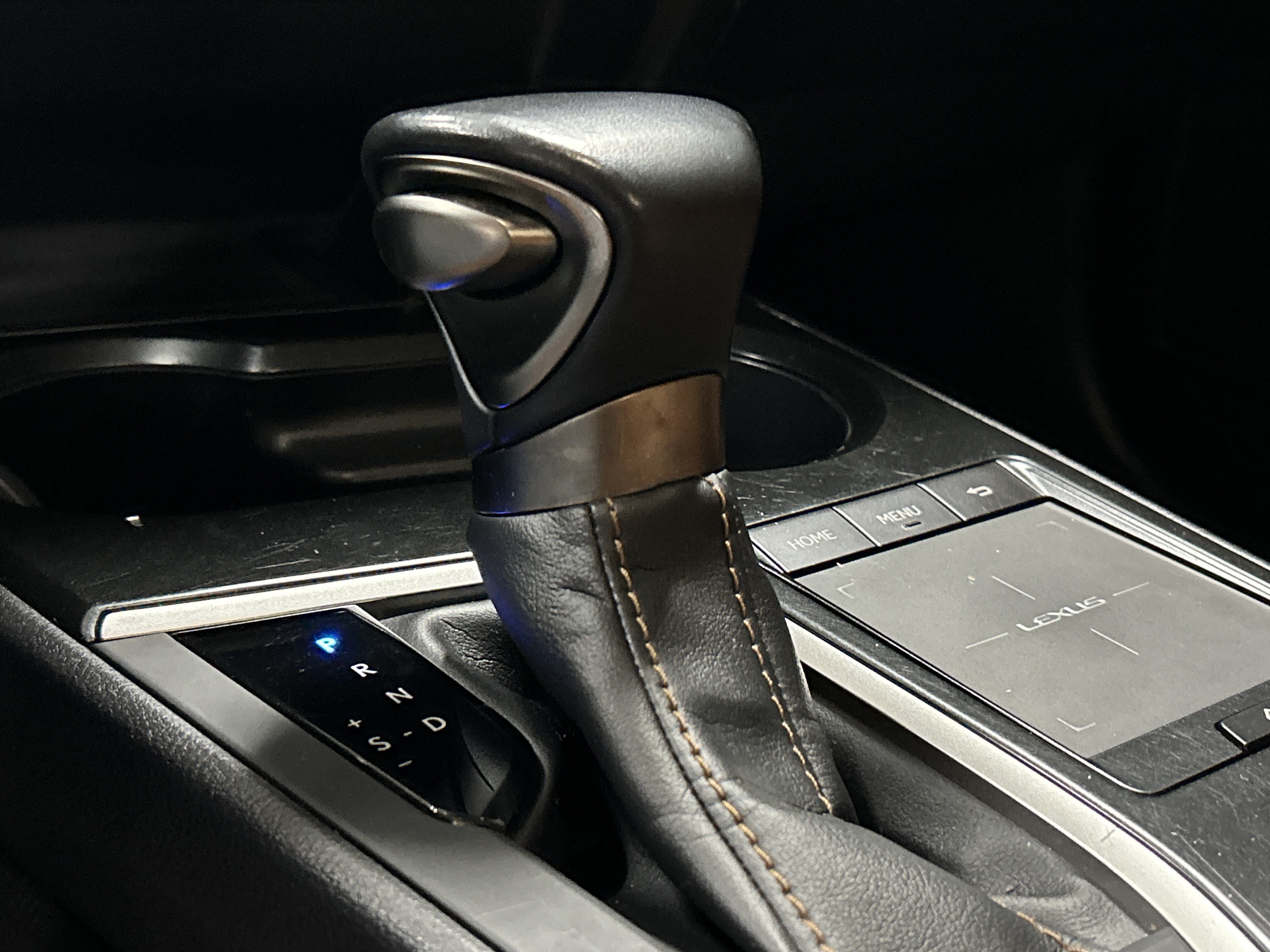 Used 2020 Lexus UX 250h w/ Premium Package AWD/4WD image 26