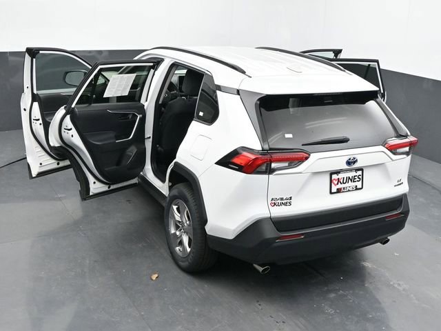 Used 2024 Toyota RAV4 LE AWD/4WD image 60