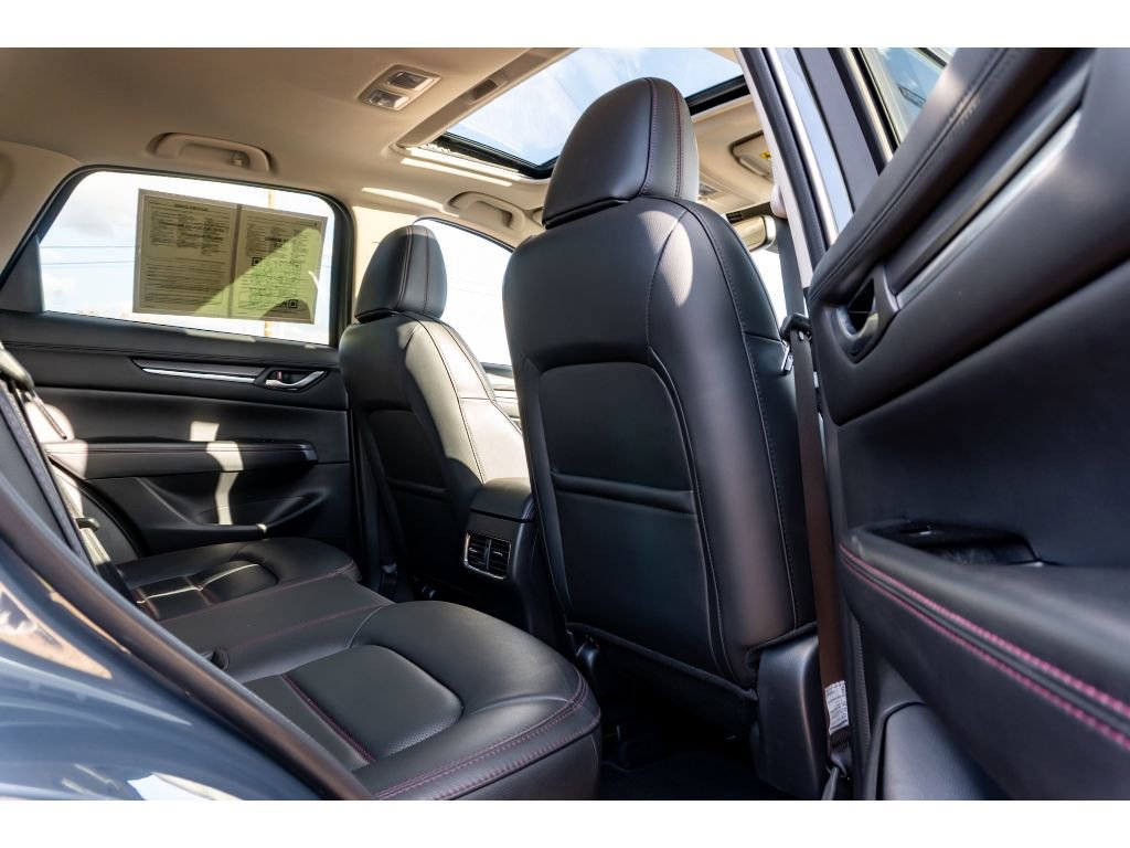 Used 2024 MAZDA CX-5 Carbon Edition image 15