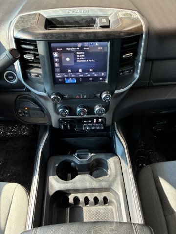 Used 2024 RAM 2500 Big Horn w/ Off Road Package AWD/4WD image 23