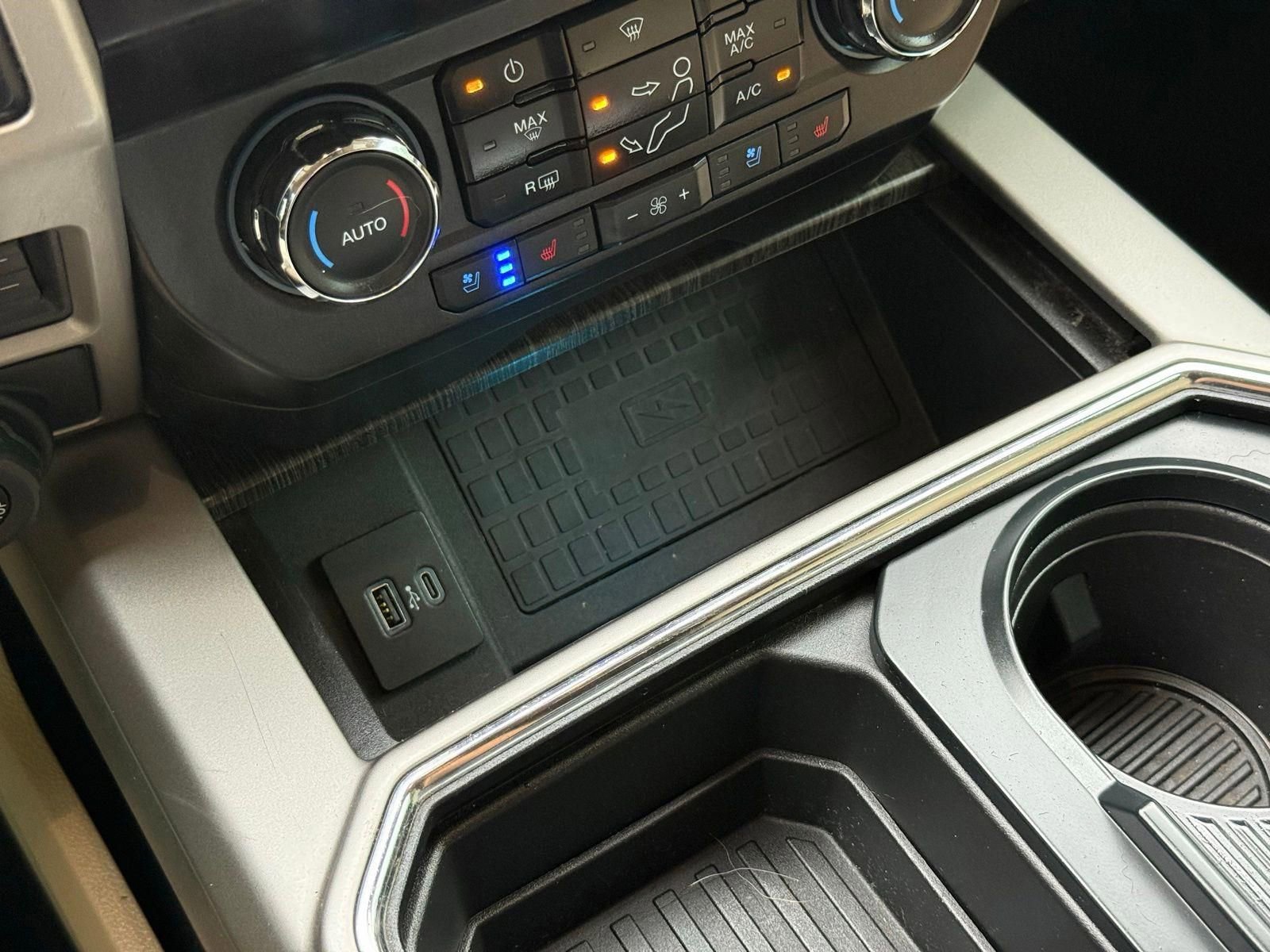 Used 2020 Ford F250 Lariat w/ Lariat Ultimate Package AWD/4WD image 61