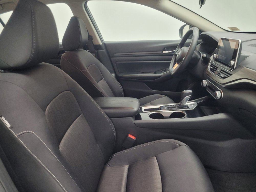Used 2024 Nissan Altima 2.5 SV image 21