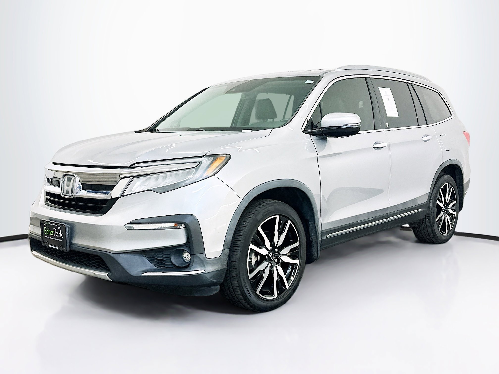 Used 2019 Honda Pilot Touring image 3