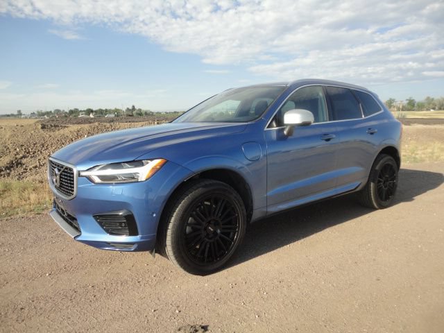 Used 2019 Volvo XC60 T8 R-Design w/ Advanced Package AWD/4WD image 1