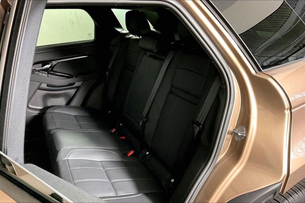 Used 2024 Land Rover Range Rover Evoque Dynamic SE image 25