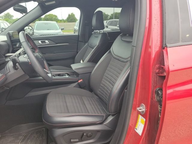 Used 2025 Ford Explorer ST-Line AWD/4WD image 16