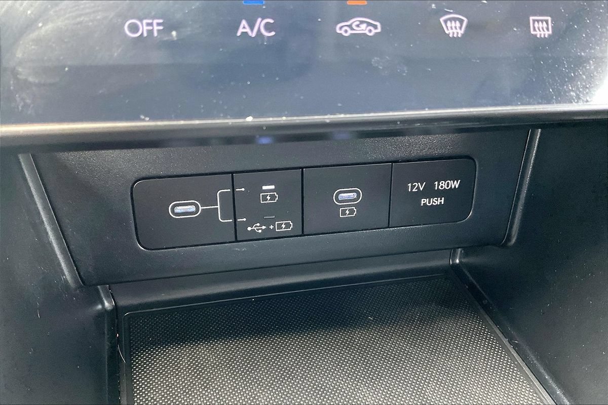 Used 2025 Hyundai Sonata SEL FWD image 8