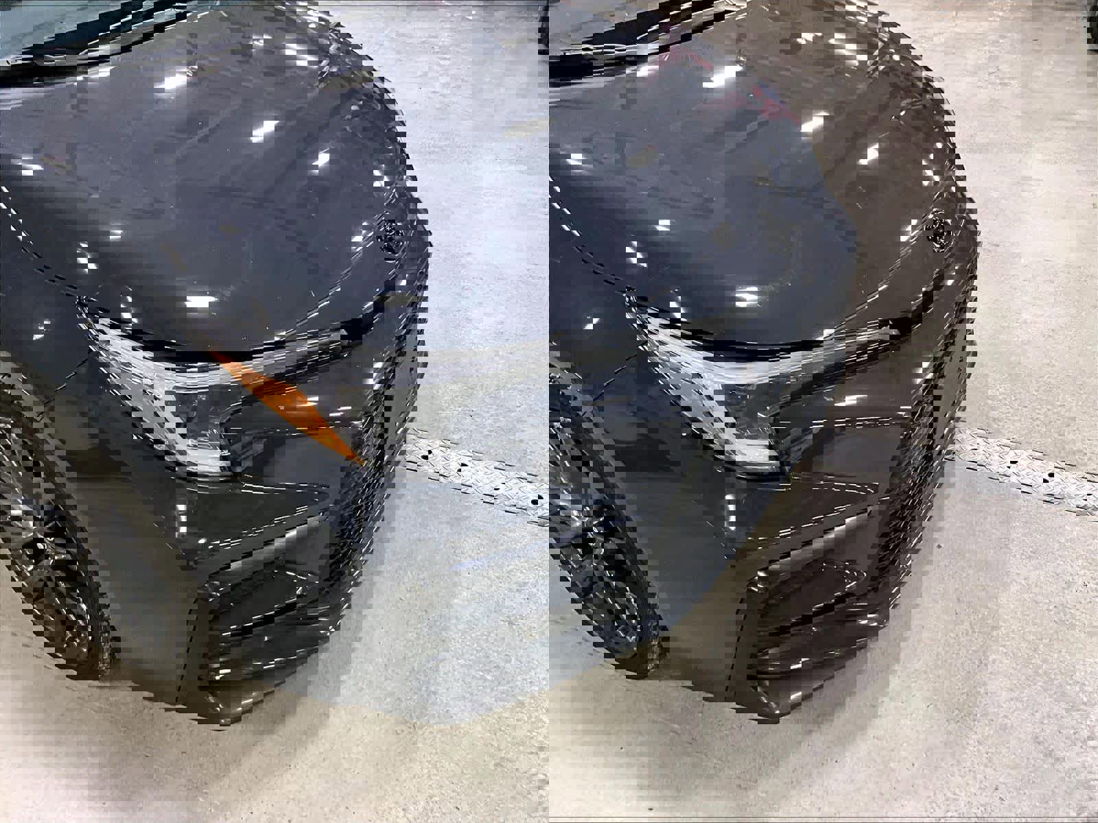 Used 2025 Toyota Corolla XSE image 5