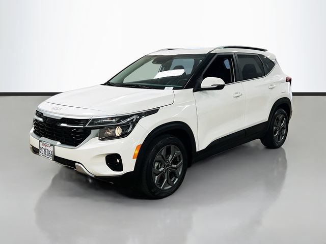 Certified 2024 Kia Seltos S FWD image 3