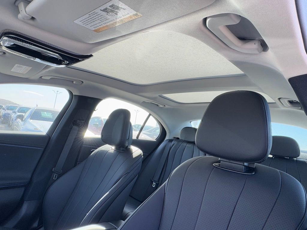 Used 2024 Mercedes-Benz E 350 4MATIC Sedan image 16