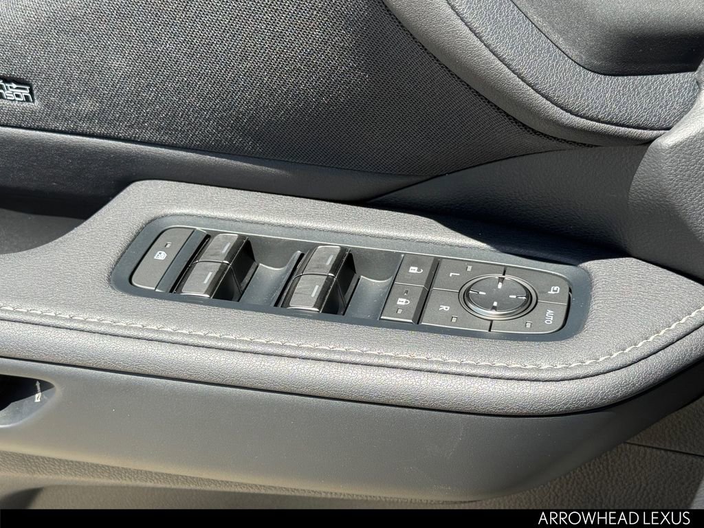 New 2026 Lexus TX 500h AWD image 22