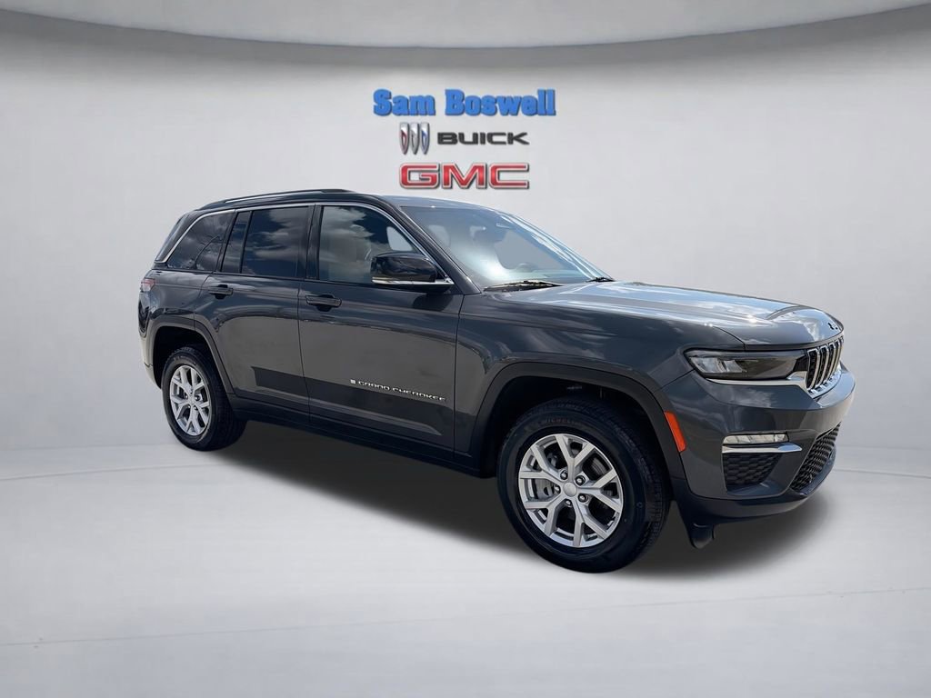 Used 2023 Jeep Grand Cherokee Limited image 2