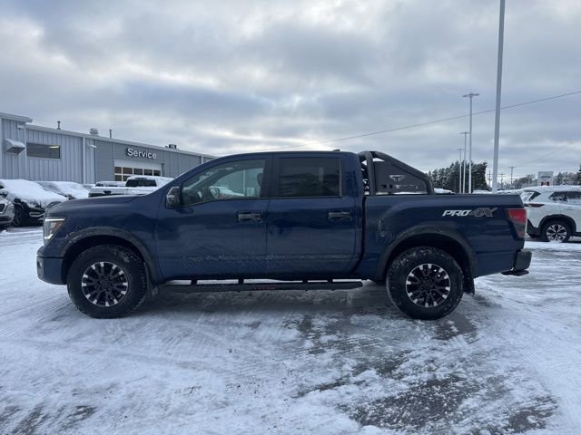 Used 2023 Nissan Titan PRO-4X w/ Pro-4x Convenience Package image 12