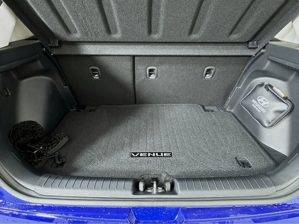 New 2026 Hyundai Venue SE image 24