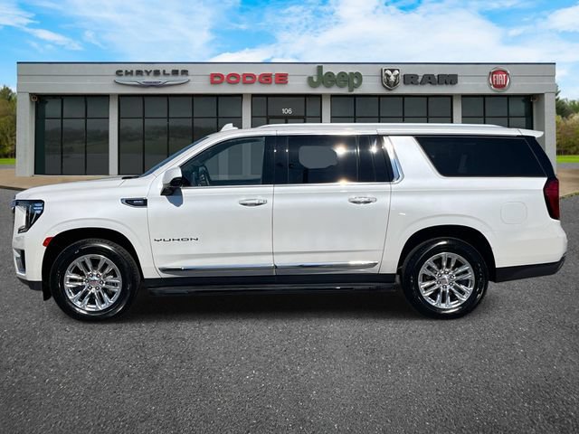 Used 2023 GMC Yukon XL SLT w/ SLT Premium Package AWD/4WD image 9