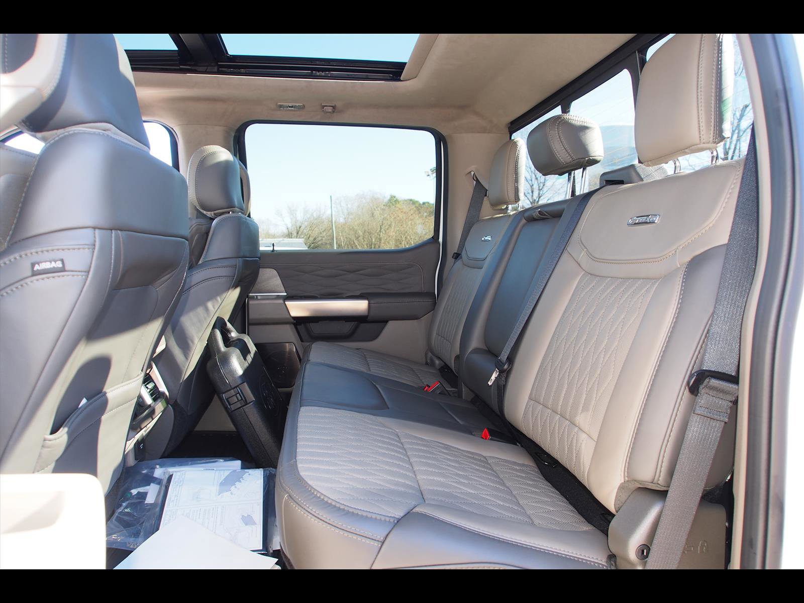 Used 2026 Ford F450 Platinum w/ Platinum Plus Package image 20