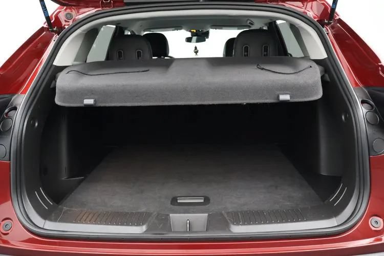 Used 2025 Chevrolet Trax LT FWD image 16