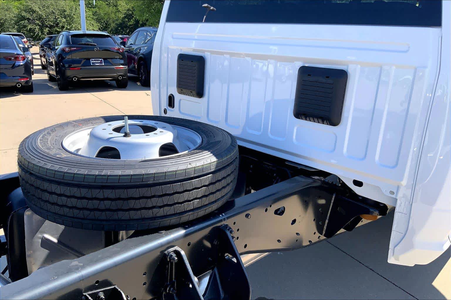 New 2026 RAM 4500 Tradesman AWD/4WD image 16