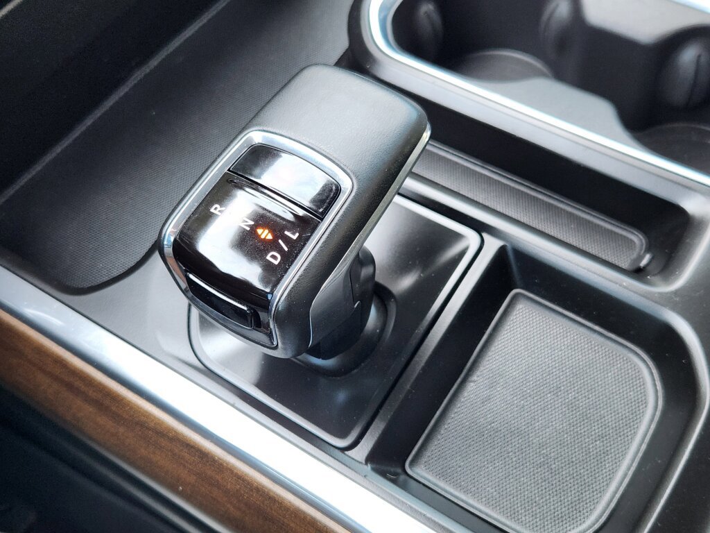 Used 2024 Chevrolet Silverado 1500 High Country w/ Technology Package image 21