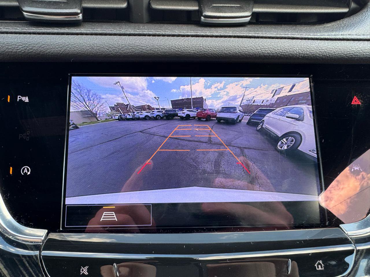 Used 2025 Cadillac XT6 Premium Luxury image 30