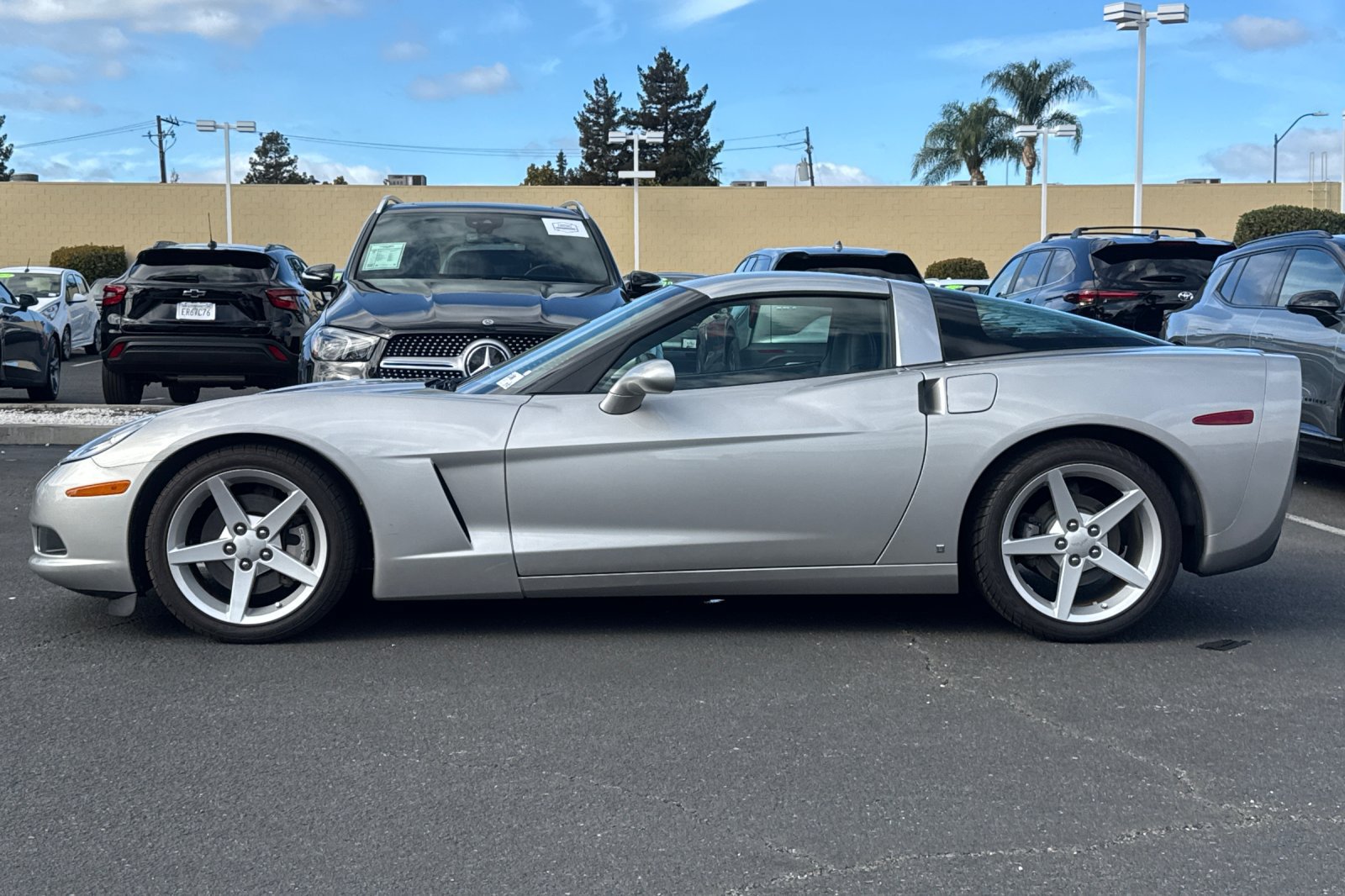 Used 2007 Chevrolet Corvette Coupe RWD image 8