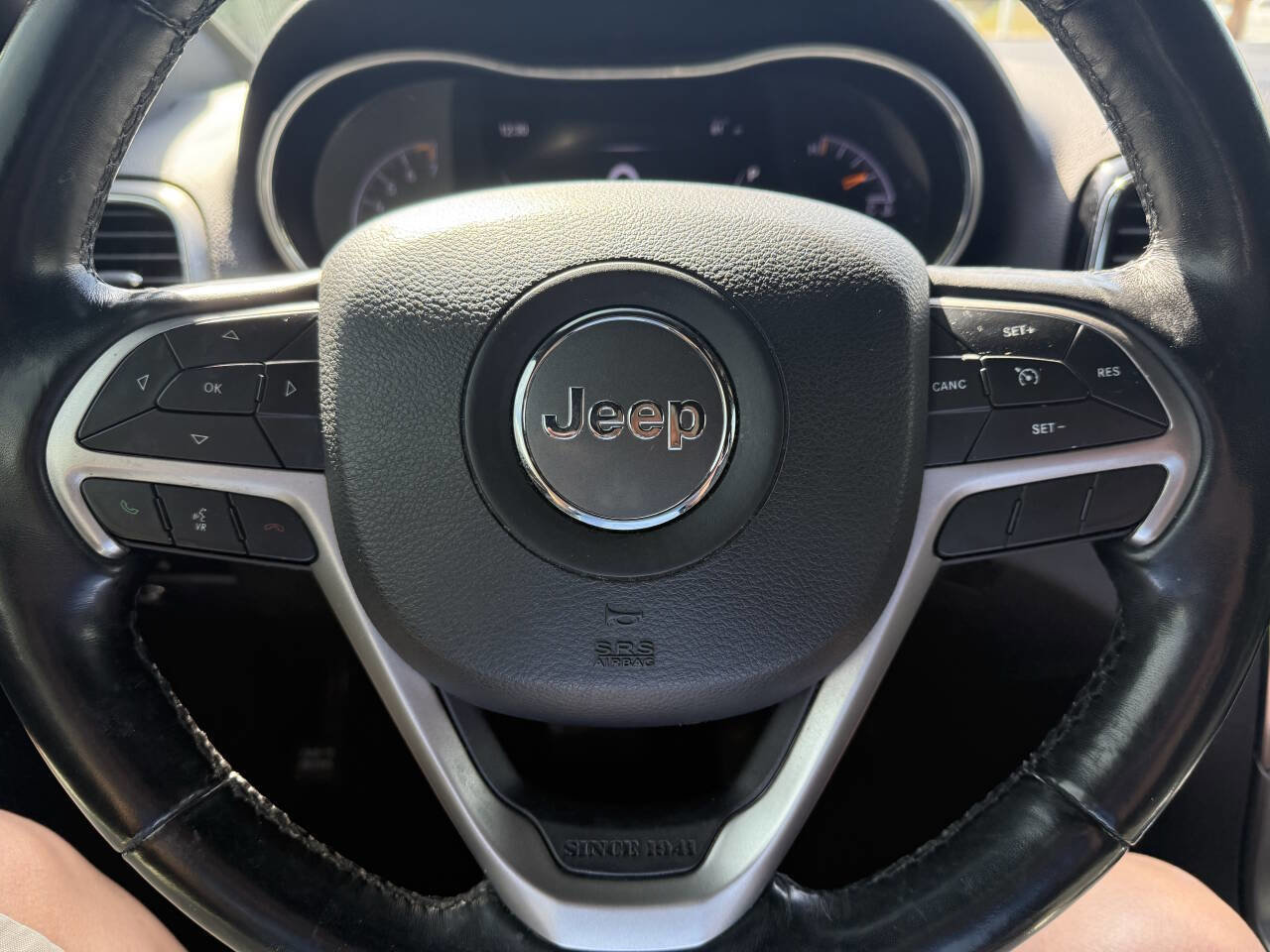 Used 2020 Jeep Grand Cherokee Limited image 14