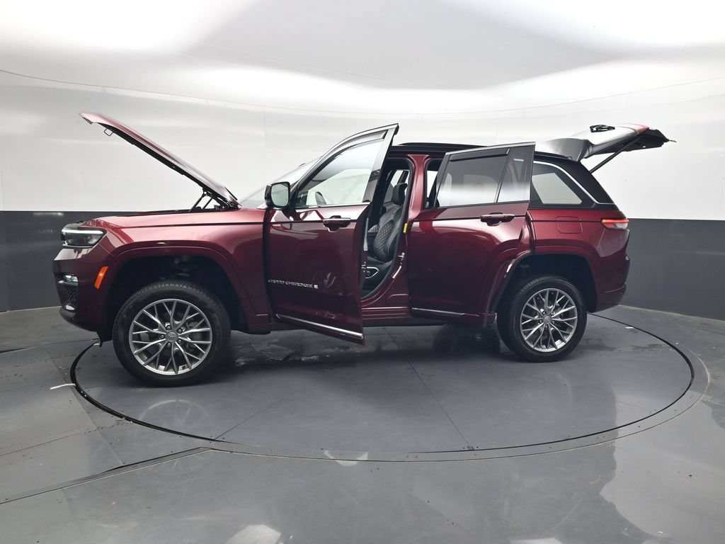 Used 2024 Jeep Grand Cherokee Summit AWD/4WD image 42