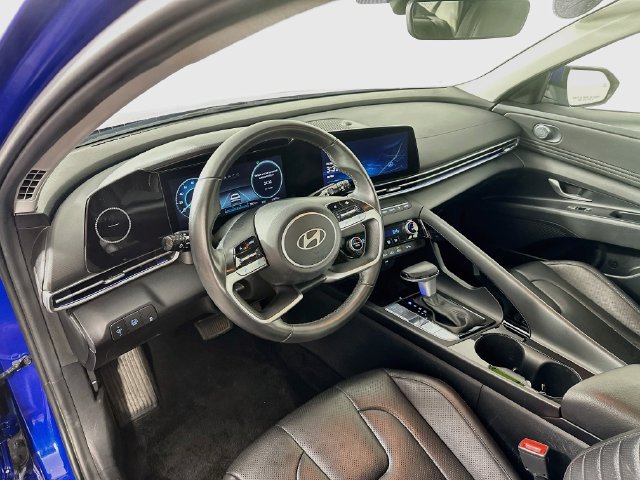 Used 2025 Hyundai Elantra Limited FWD image 22