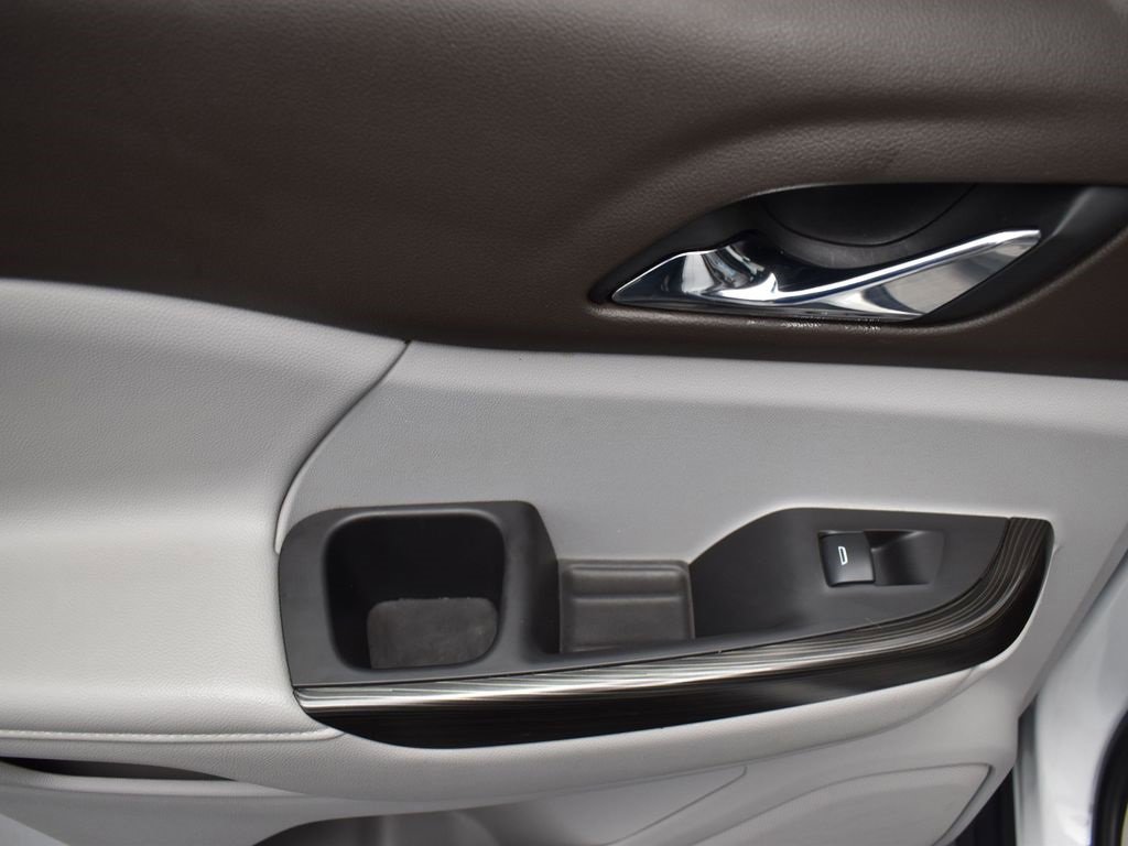 Used 2019 GMC Acadia SLT image 14